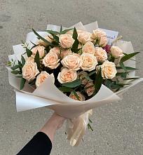 Букет Кремовые розы Латте в Калино
