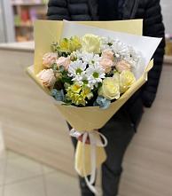 Букет цветов из:  Альстромерии, Розы и Хризантемы в Калино