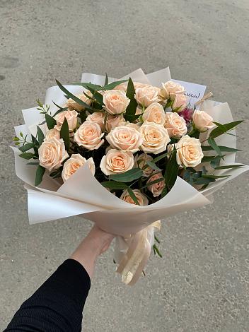 Букет Кремовые розы Латте в Калино